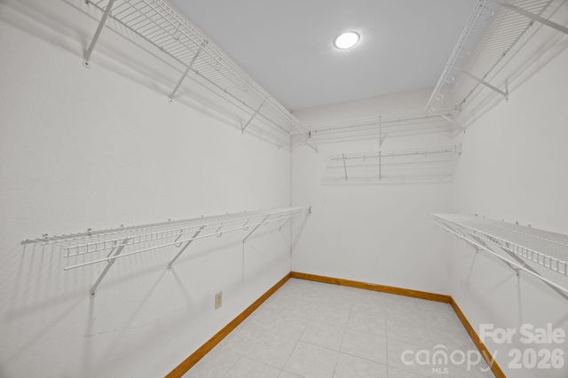 79 Winslow Road, Waynesville, NC 28786