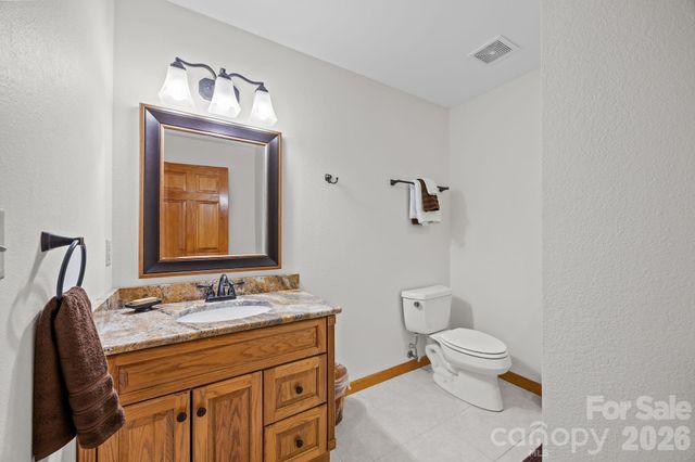 79 Winslow Road, Waynesville, NC 28786