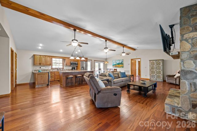 79 Winslow Road, Waynesville, NC 28786