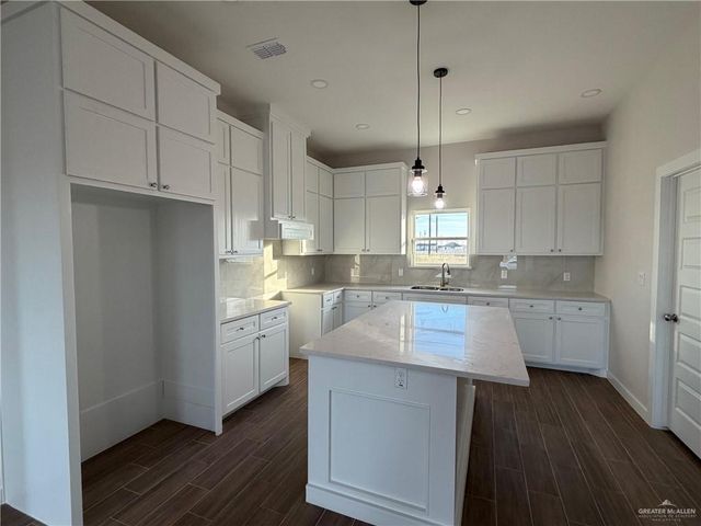 337 Barcelona Street, Donna, TX 78537