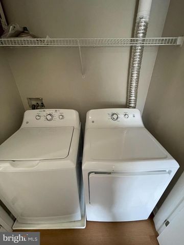 42301 ONYX TER, Aldie, VA 20105
