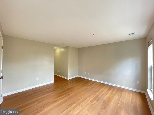 42301 ONYX TER, Aldie, VA 20105