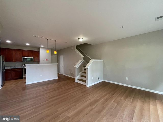 42301 ONYX TER, Aldie, VA 20105