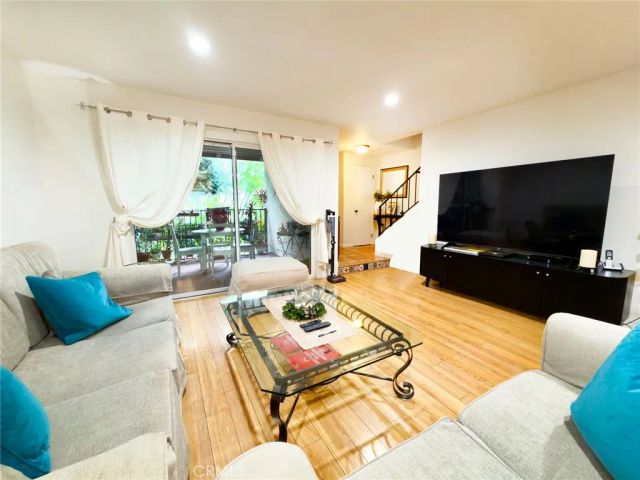 9788 Via Zibello, Burbank, CA 91504
