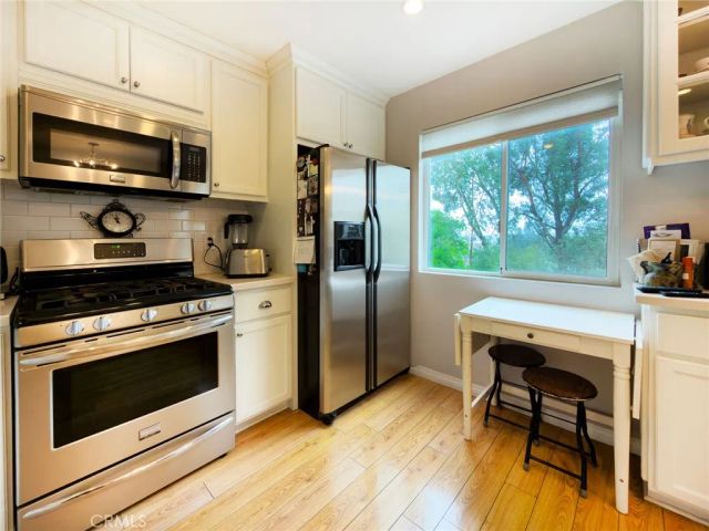 9788 Via Zibello, Burbank, CA 91504