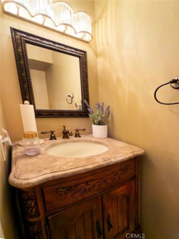 9788 Via Zibello, Burbank, CA 91504