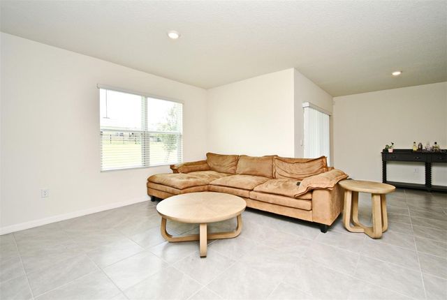 440 BARONESS WAY, Deland, FL 32724