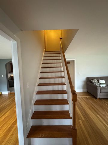 158 Bruce Road, Manchester, NH 03104