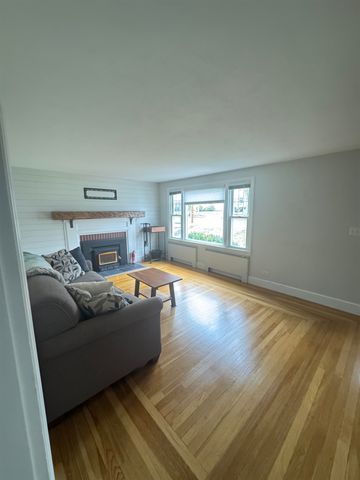 158 Bruce Road, Manchester, NH 03104