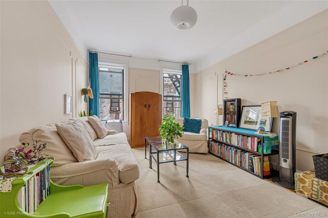 41-42 42nd Street 6A, Sunnyside, NY 11104
