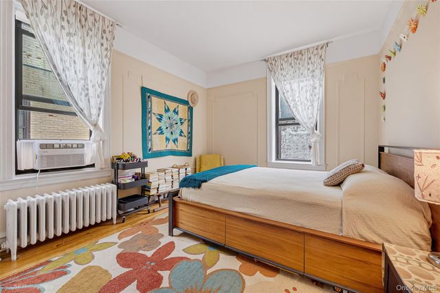 41-42 42nd Street 6A, Sunnyside, NY 11104
