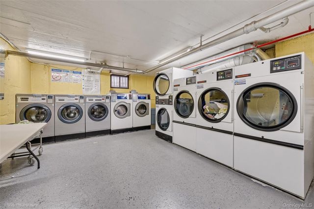 41-42 42nd Street 6A, Sunnyside, NY 11104