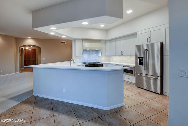 12953 N High Hawk Drive, Marana, AZ 85658