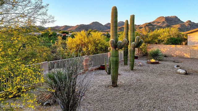 12953 N High Hawk Drive, Marana, AZ 85658