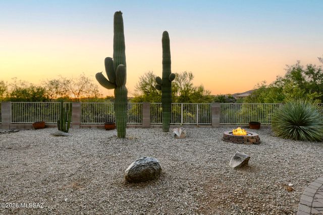 12953 N High Hawk Drive, Marana, AZ 85658