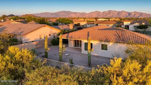 12953 N High Hawk Drive, Marana, AZ 85658