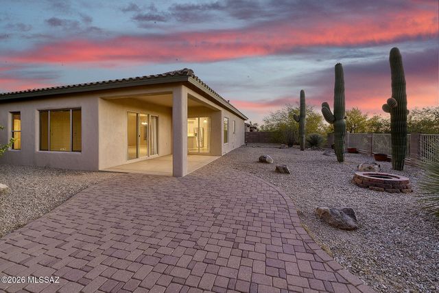 12953 N High Hawk Drive, Marana, AZ 85658