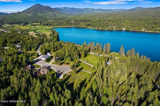 66 Beacon Hill Rd, Cocolalla, ID 83813