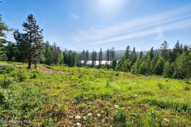 66 Beacon Hill Rd, Cocolalla, ID 83813