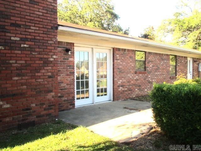 1 Westchester Drive, White Hall, AR 71602