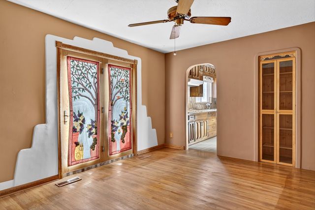 1608 Valencia Drive NE, Albuquerque, NM 87110