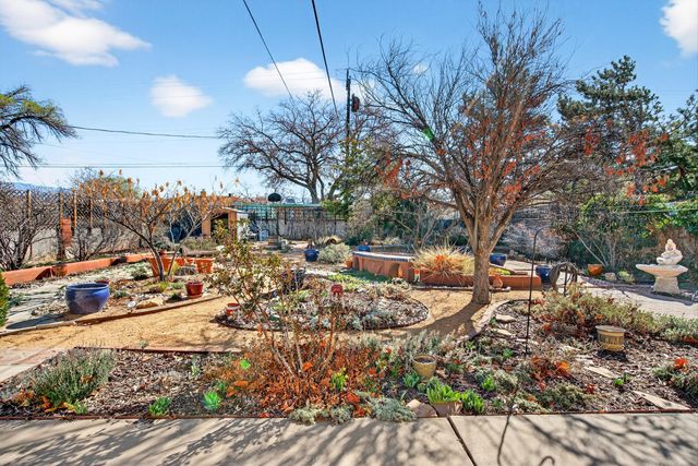 1608 Valencia Drive NE, Albuquerque, NM 87110