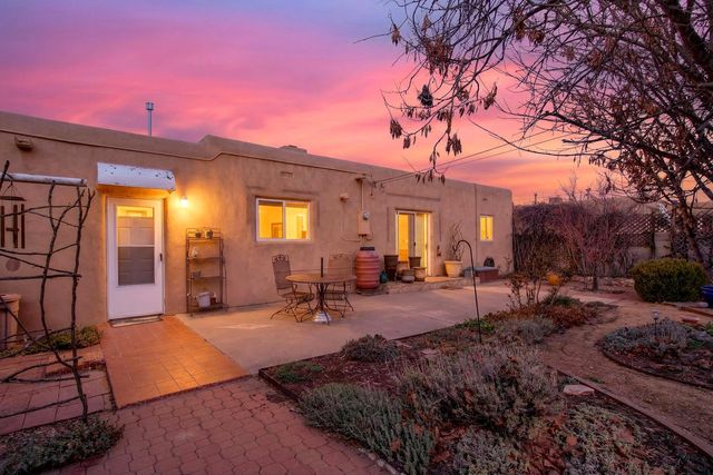 1608 Valencia Drive NE, Albuquerque, NM 87110