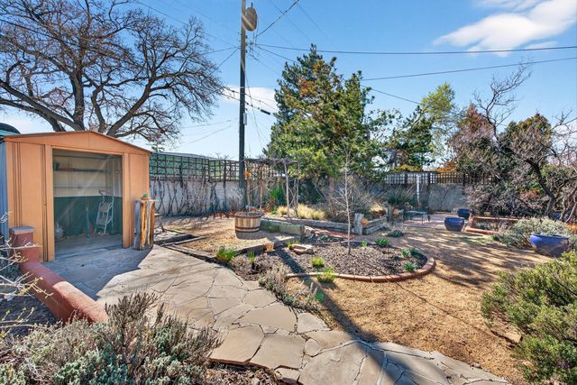 1608 Valencia Drive NE, Albuquerque, NM 87110