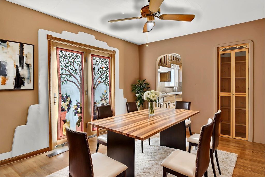 Image 15 of property listing at 1608 Valencia Drive NE, Albuquerque, NM 87110