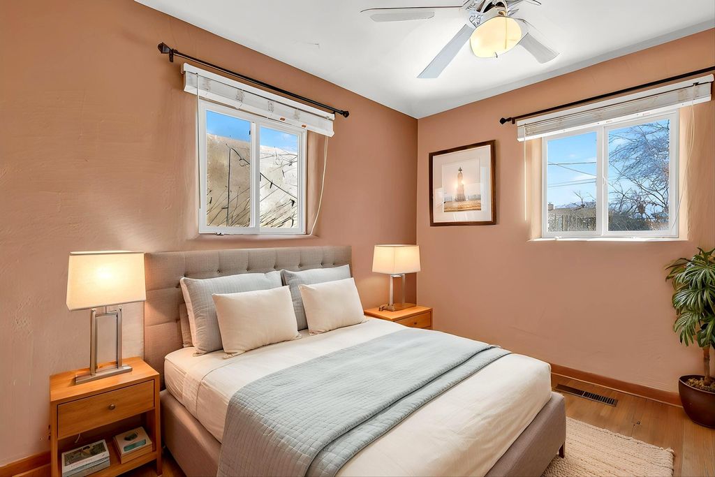 Image 28 of property listing at 1608 Valencia Drive NE, Albuquerque, NM 87110