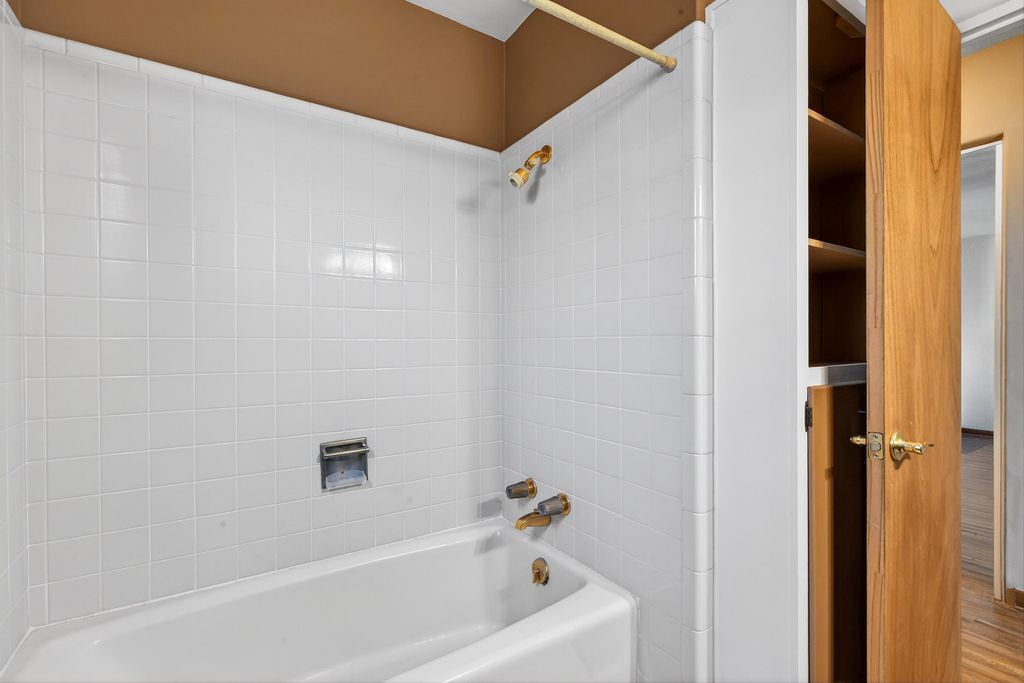 Image 31 of property listing at 1608 Valencia Drive NE, Albuquerque, NM 87110