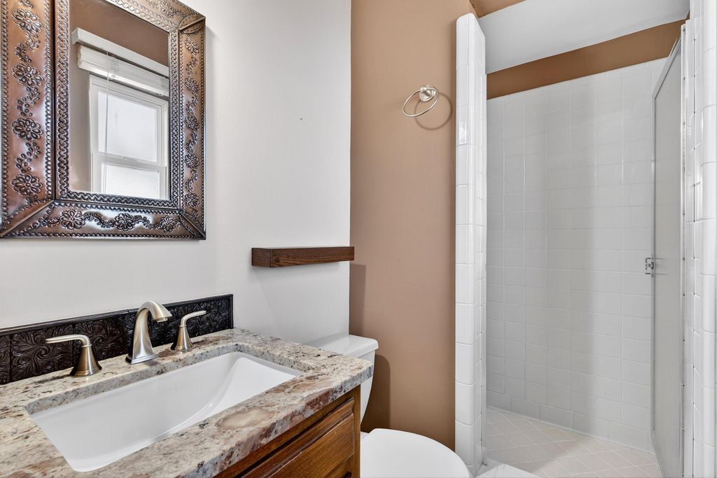 Image 35 of property listing at 1608 Valencia Drive NE, Albuquerque, NM 87110