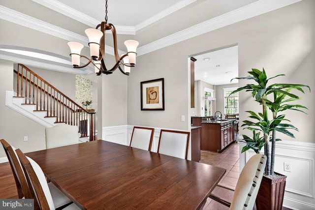 8 TUSCANY DR, Princeton Junction, NJ 08550