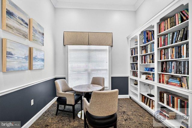8 TUSCANY DR, Princeton Junction, NJ 08550
