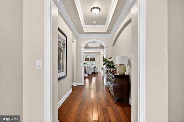 8 TUSCANY DR, Princeton Junction, NJ 08550