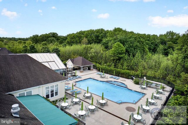 8 TUSCANY DR, Princeton Junction, NJ 08550