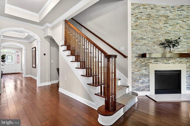 8 TUSCANY DR, Princeton Junction, NJ 08550