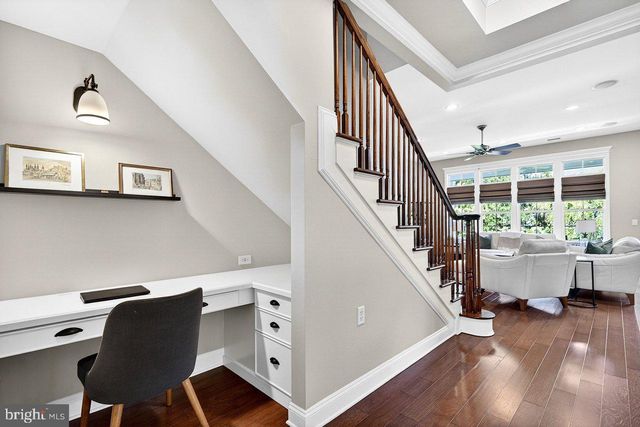 8 TUSCANY DR, Princeton Junction, NJ 08550