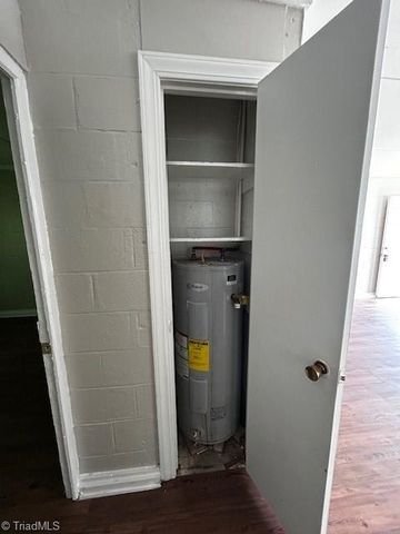 1213 Gatewood Avenue, Greensboro, NC 27405