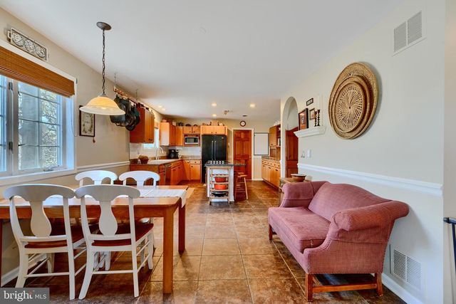 7731 N POINT CREEK RD, Baltimore, MD 21219