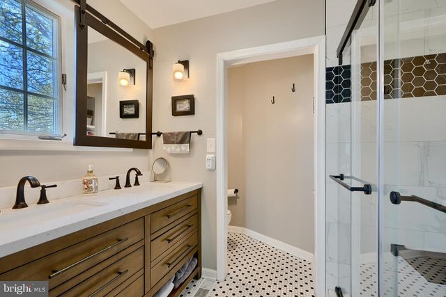 7731 N POINT CREEK RD, Baltimore, MD 21219