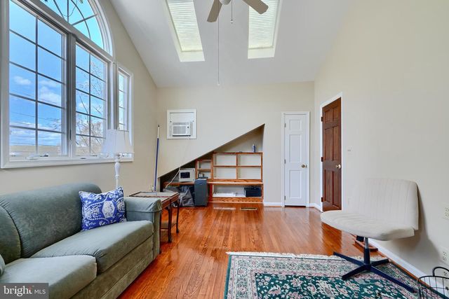 7731 N POINT CREEK RD, Baltimore, MD 21219