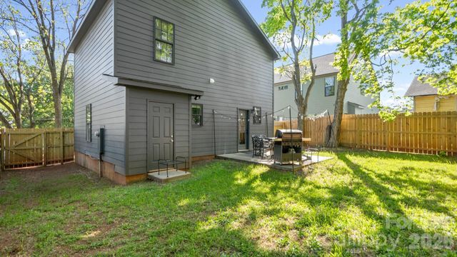 411 Cemetery Street, Charlotte, NC 28216