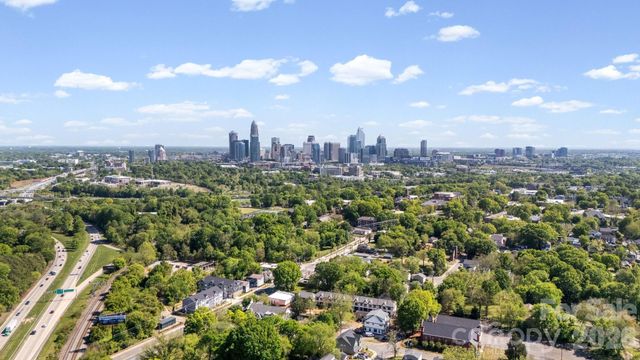411 Cemetery Street, Charlotte, NC 28216