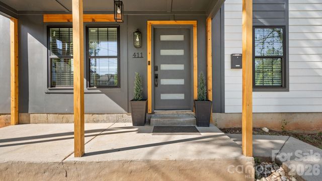 411 Cemetery Street, Charlotte, NC 28216