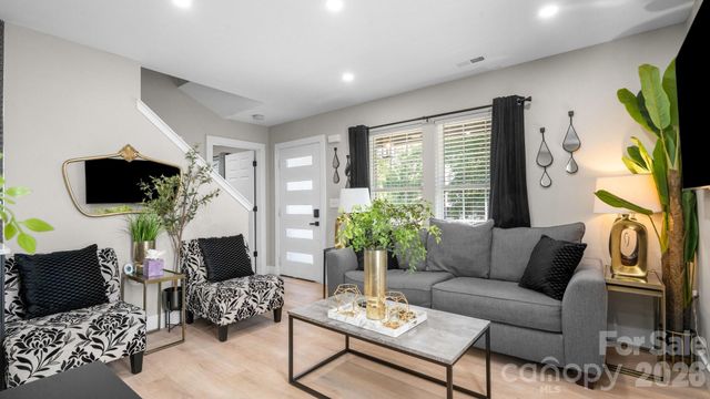 411 Cemetery Street, Charlotte, NC 28216