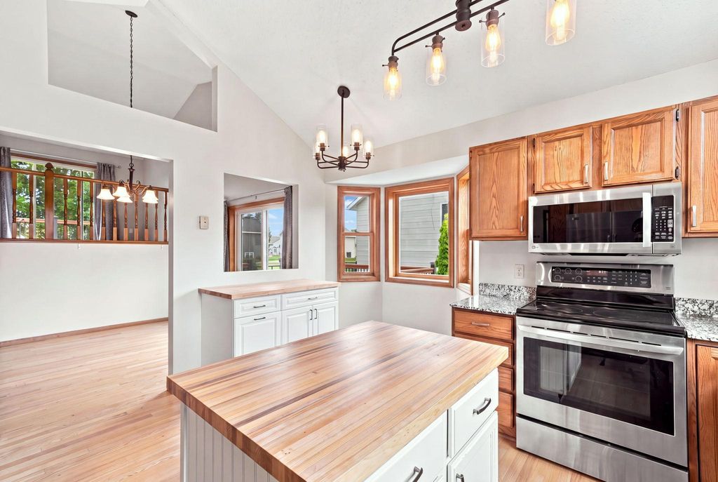 7135 Upper 157th Street W, Apple Valley, MN 55124 — photo 5