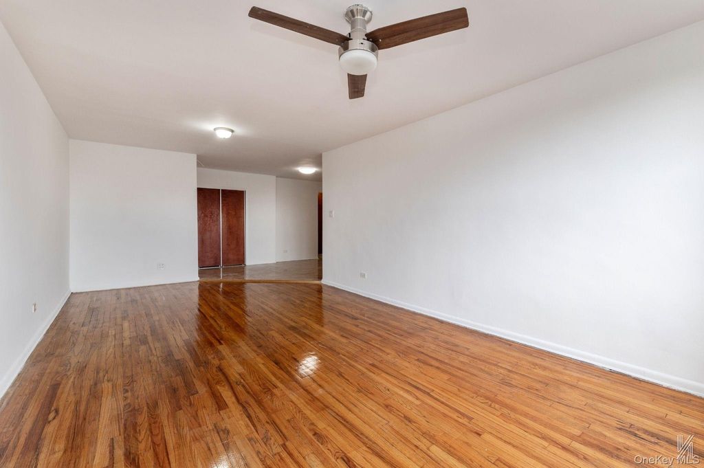 41-42 73rd Street 5B, Woodside, NY 11377 — photo 4