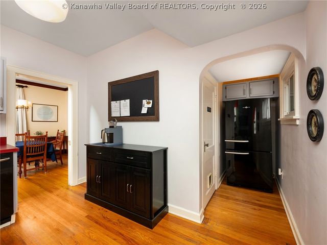 1119 Hickory Road, Charleston, WV 25314
