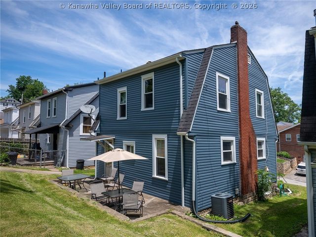 1119 Hickory Road, Charleston, WV 25314